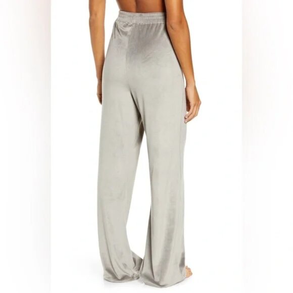 SKIMS Gray Velour Wide Leg Jogger Pants Sweatpants Pull-on size XL Lounge Soft - Picture 9 of 15